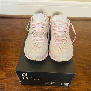 On Running Cloud X Athletic Shoes, sand/ Rose, Size: 7 US